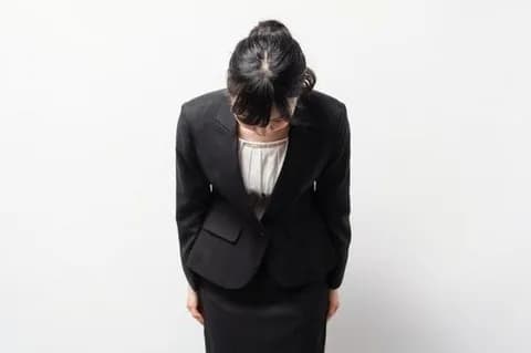 【謎】日本人特有の「個人間の問題の不倫で、なぜか謝罪を要求する」思想