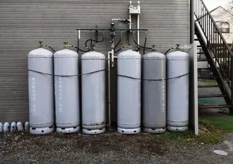 プロパンガス業者「昔とは違ってかなり安いですよ～」ワイ「はぇ～」→結果www