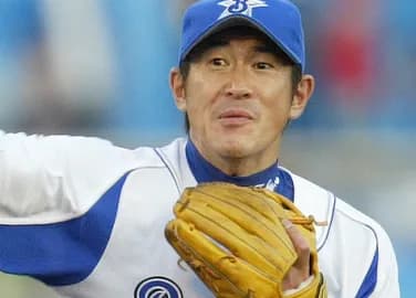 石井琢朗監督爆誕　チアはcoco