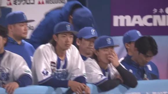 DeNA村田修一コーチ、「根性野球」呼びかけ　試合前「不細工でもいい。本気で野球しようぜ」