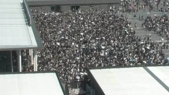 【万博】開幕13日目の来場者は10万7000人　GW初日のゲート前には長蛇の列