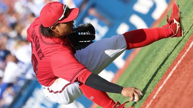 カープ、バウアーに完敗〝鬼門〟ハマスタ3連敗。玉村7回2安打2失点の好投も打線が2安打10三振と援護できず【広島1-2DeNA/試合結果】