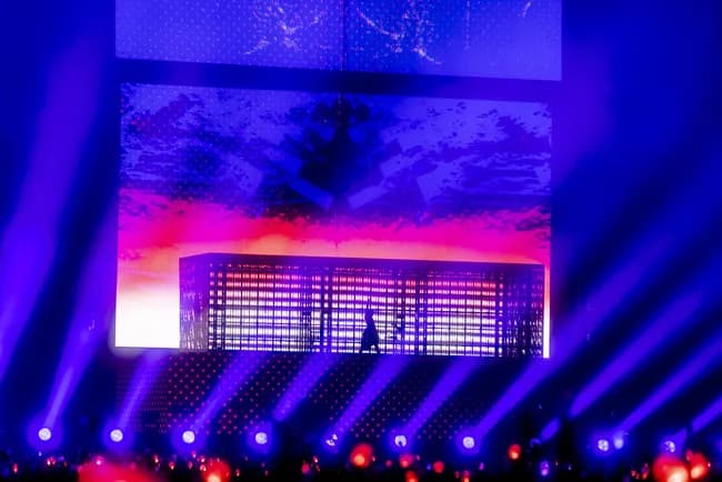 【速報】Adoちゃんの檻、広くなる