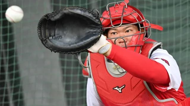 【カープ実況】坂倉5番捕手でスタメン復帰！小園1番！野間3番！先発「ドミンゲスvs田中将大」【広島-巨人/東京ドーム】