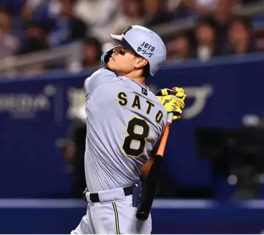 【阪神】佐藤輝明が12球団最速10号！左打者では球団初　５年連続到達、27試合目は自身最速