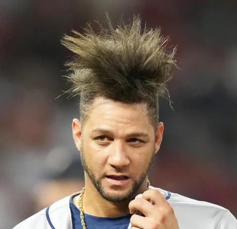 パドレスが元DeNAのユリエスキ・グリエル内野手を戦力外　今季ここまで打率.111と不振