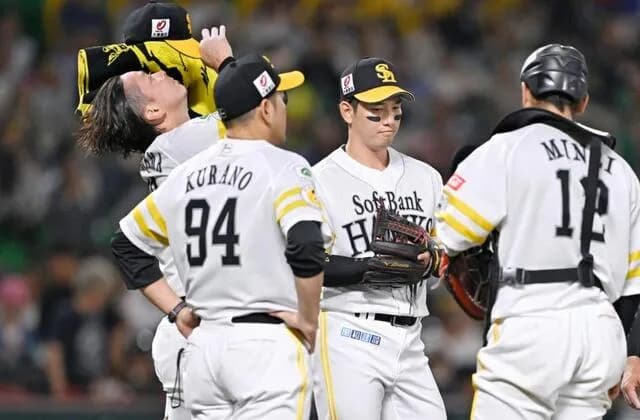 ホークスファン「チームが調子悪い時は応援したくない」←こいつら