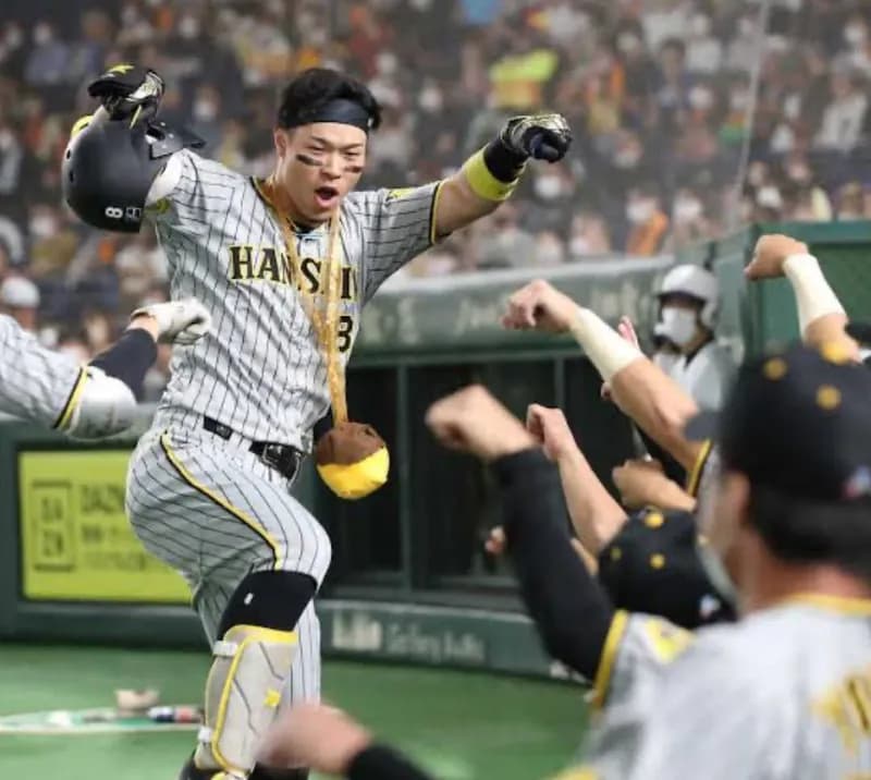 【朗報】3、4月度、月間MVPは佐藤で確定wwwwww