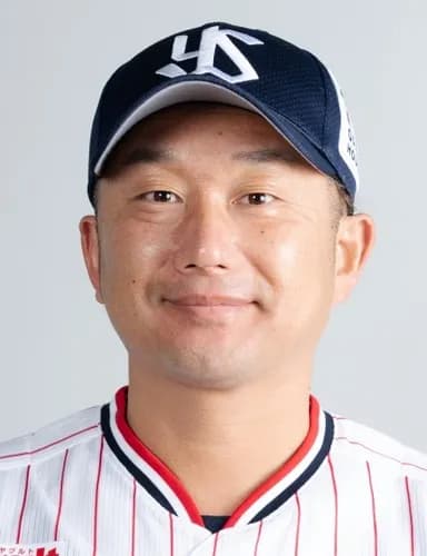 石川雅規（通算188勝）「42歳6勝、43歳2勝、44歳1勝、45歳2勝」←これ