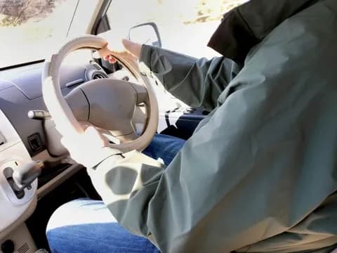 GWのサンデードライバーを見て思ったんやが運転って"いかにブレーキを踏まないか"やな