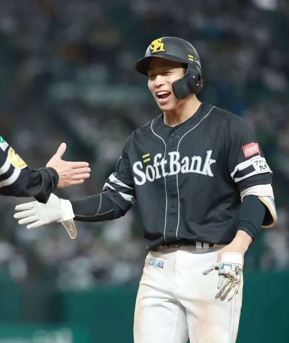 野村勇(99).444(27-12)2本2打点5盗塁OPS1.397