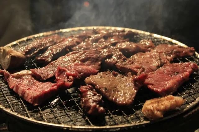 「焼肉食べ放題4000円」←これ冷静に考えたら安くね？