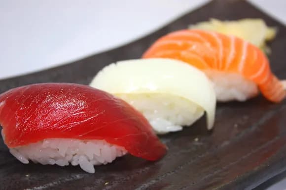 【相談】人生で一度も刺身食べたことないんやが初心者にオススメの刺身ってある？