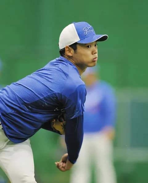 中日・根尾、球速飛躍的アップの要因は体の切れ…師匠・涌井の教え守りランニングを続ける
