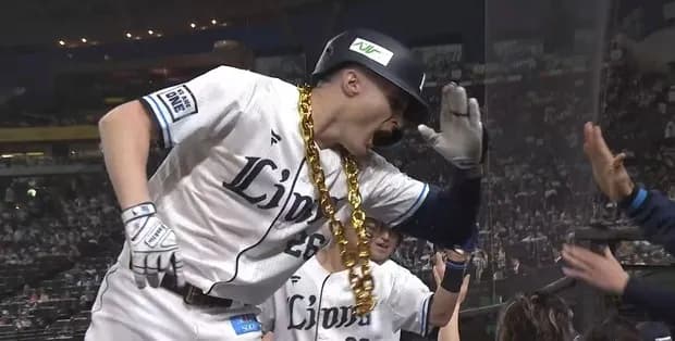 西武ネビン、チーム4年ぶりの満塁弾 ←これ