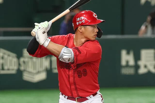 中村奨成　44-16  364.0.3  OPS.894  出塁率417