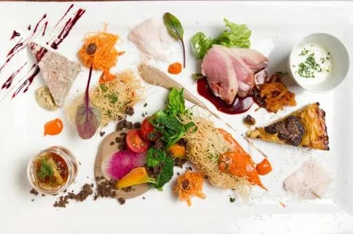 【悲報】フランス料理「面倒です、食材の無駄多いです、フォアグラとか命を軽んじてます」←この料理ｗｗｗｗｗｗｗｗｗｗｗｗｗｗｗｗ