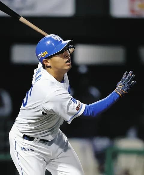 中日鵜飼、16打数ながら打率.313