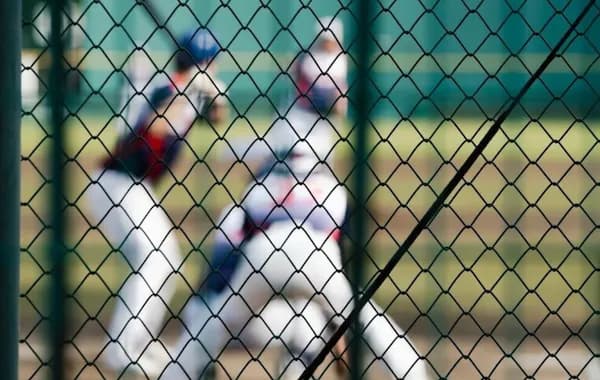 高校野球指導者「日本は貧困家庭が増えて球児が減った...野球はお金がかかる」深刻さを訴える