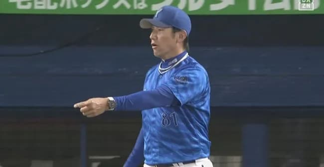 三浦監督、死球判定にキレる