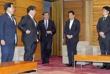 【悲報】国民「106円の壁撤廃しろ！」石破自民「おっけー！撤廃して皆に税金かけるわ！ｗｗｗｗ」