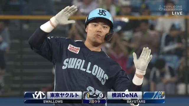 中村悠平、スクイズ成功 → 送球が当たって二塁へｗ