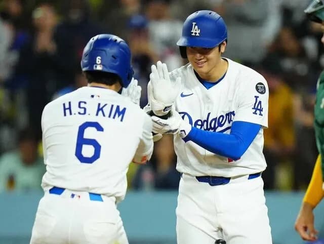 大谷翔平、キム・ヘソンの第1号本塁打に「朝鮮式握手」で敬意。ネトウヨ、怒りの抗議へ…