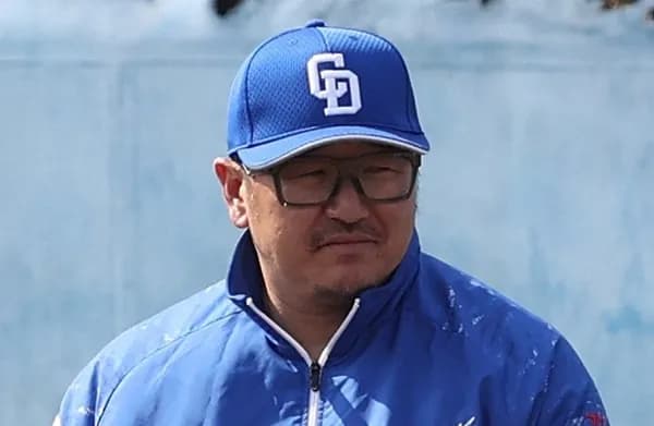 中日の投手コーチ、オンラインカジノで警察のお世話に