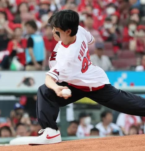鈴木福の投球フォームがやばい（想像の1.5倍ヤバい）