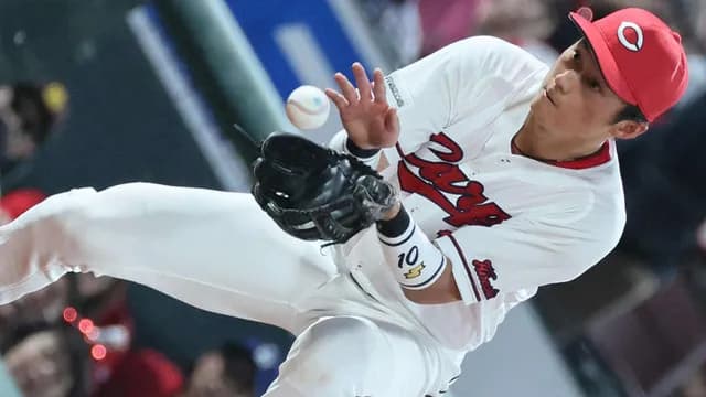 カープドラ1佐々木泰、外野手でも起用へ！サード小園と併用可能。新井監督「色んなバリエーションが増える」