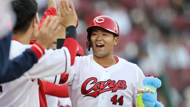 カープ林晃汰、3号2ランホームラン！2戦連続弾＆猛打賞4出塁で猛アピール