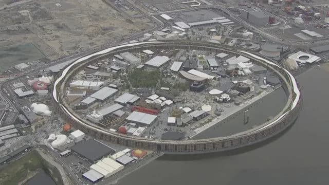 【悲報】万博のコンビニ、虫に占領される