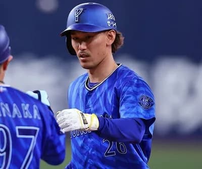 三森大貴(De).225 0本 8盗塁OPS.578 war -0.5