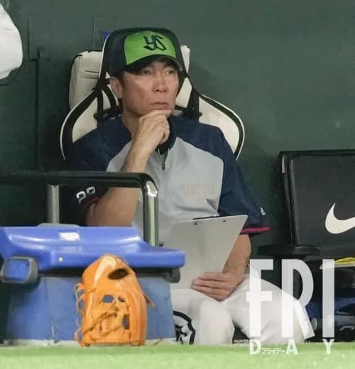 ヤク高津監督（日米通算313S）、「リリーフならこれぐらいやれるだろ」でコーチと対立