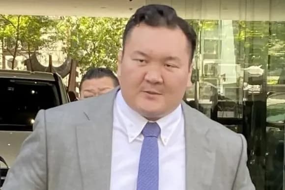 【速報】白鵬さん、退職届を提出・・・・・・・・・・・・・・・・・