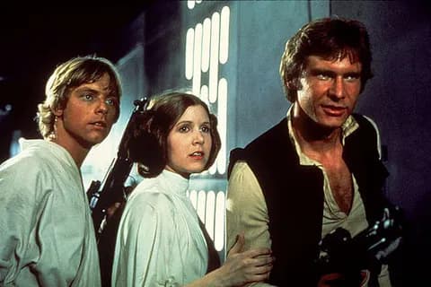 スターウォーズってフォースを廃れさせた結果ルークが無双できたって作品だよな