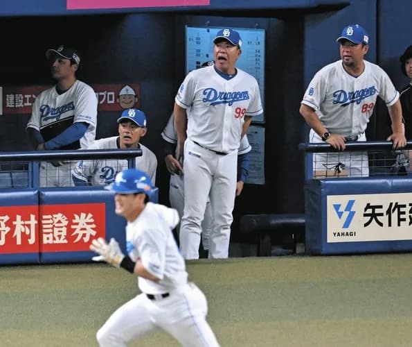 中日ドラゴンズ、記事に「チーム8安打のうち6本が長打と珍しい展開」と書かれる