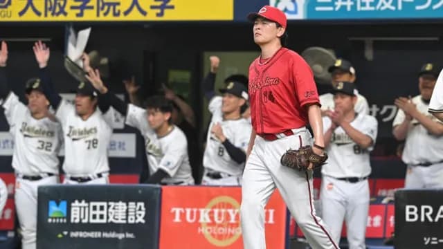 カープ大瀬良、1イニング7安打6失点炎上。菊池と末包のお見合いからまさかの展開