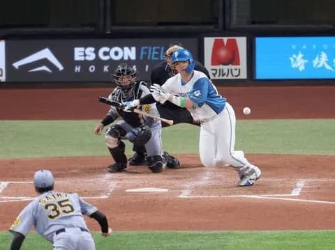 【日本ハム】郡司裕也が絶妙なセーフティーバントを決めて阪神才木浩人の完全投球を阻止も…