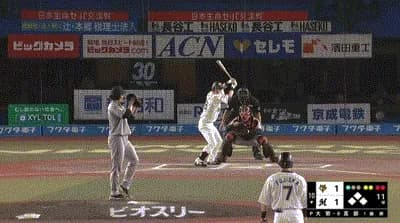 【ロッテ対巨人2回戦】ロッテ、延長１０回２アウト満塁から角中がサヨナラ押し出しデッドボール！！！！！！！！！！！