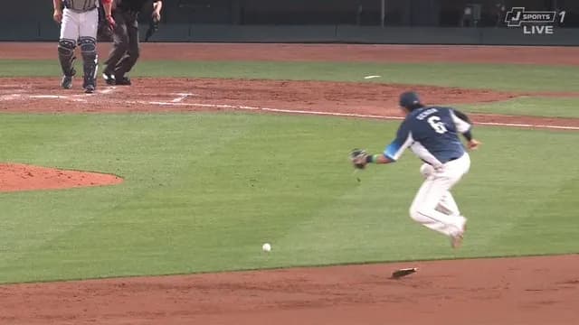 末包、珍打！ 折れたバットが源田を襲ってタイムリーにｗｗｗｗ