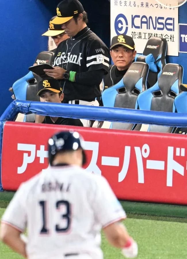 ソフトバンク小久保監督「モイネロには申し訳なかった」「あの回（8回）をスッといっていたら9回も考えていたけど、振り絞っていたので。110球も超えていたので」