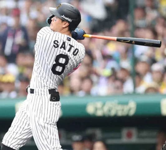 驚弾のグランドスラムで12球団本塁打、打点トップに　阪神・佐藤輝「一発行ったろ」と