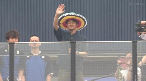 元DeNA大和さん、ドリトスパラシュートタイムに登場→牧が好守備&復調、背番号後継者躍動！