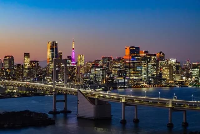 割とマジで疑問なんやけど、東京の何がええの？