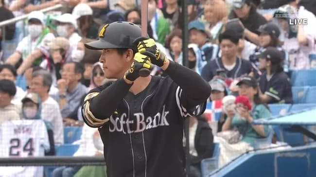 SB柳町達 .356(1位) 3本(21位タイ) 24打点(6位) OPS.943(1位)