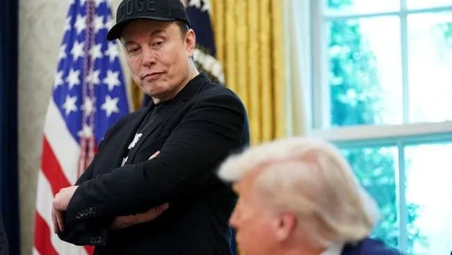 【CNN】トランプ「イーロン、お、お前…変なクスリでもやってるのか…？」