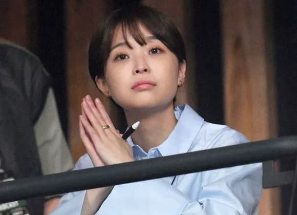 【炎上】渡邊渚アナの『攻めすぎニット』に賛否両論ｗｗｗｗｗｗ