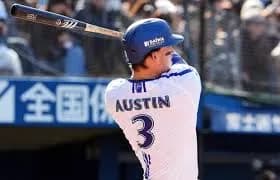 DeNAオースティン、復帰まで時間も　6日に右膝違和感で出場選手登録抹消