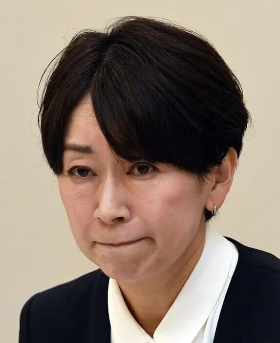 2時間半のロング会見　山尾志桜里氏、過去の不倫疑惑について質問殺到も「すみません」「ごめんなさい」